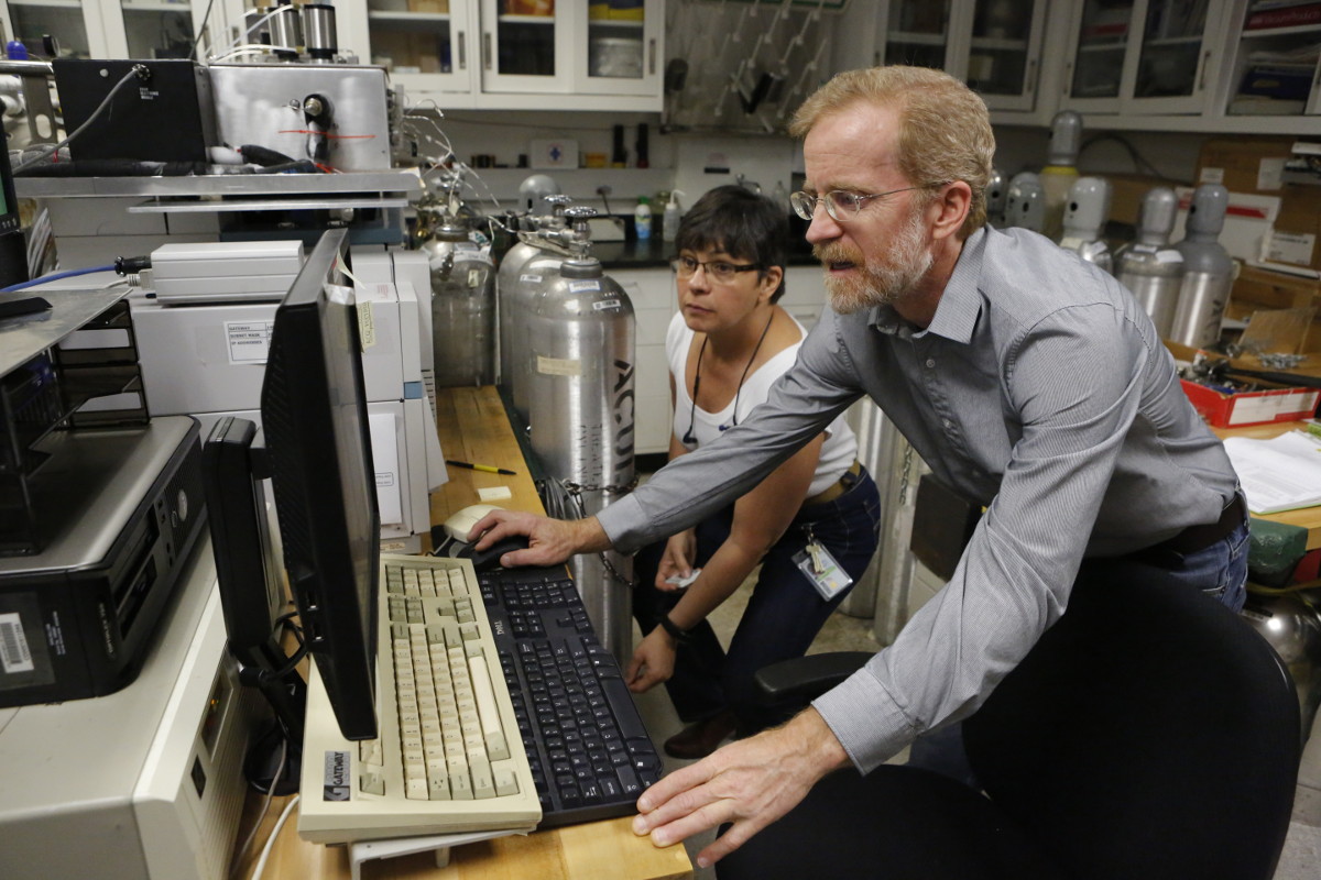 Image for NOAA Research scientist Stephen Montzka named 2022 AAAS Fellow